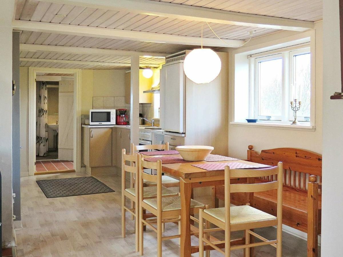 4 Person Holiday Home In Lemvig Trans Rum bild